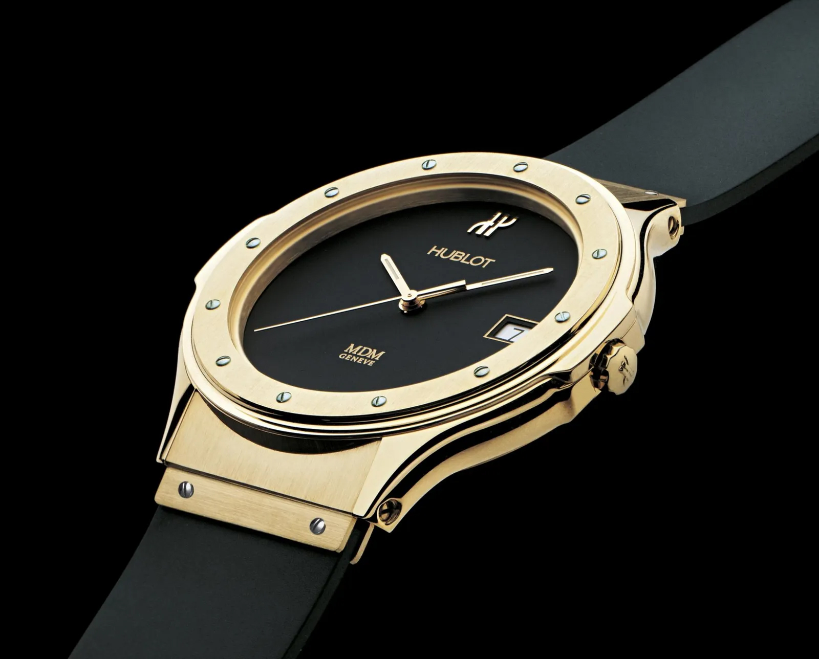 1980: la fondazione e il primo orologio in gomma