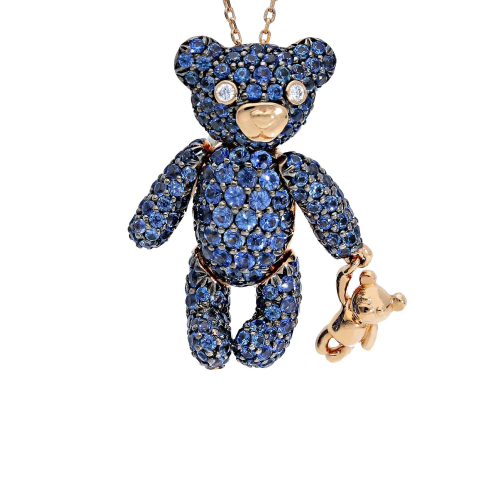 Accedi alla scheda di Bartorelli Italian Jewels CIONDOLO CON PENDENTE ORSETTO IN ORO ROSA E PAVE' DI ZAFFIRI BLU - 241307