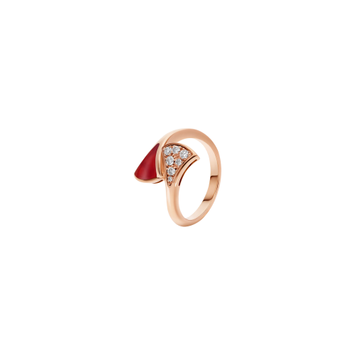 Accedi alla scheda di Bulgari ANELLO DIVAS' DREAM IN ORO ROSA 18 KT CON ELEMENTO IN CORNIOLA E PAV&Eacute; DI DIAMANTI - AN858645