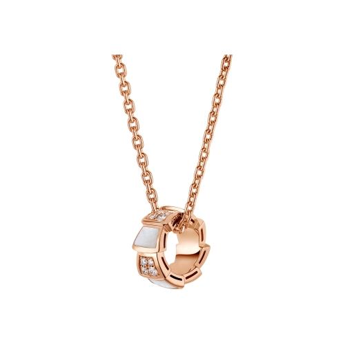 Accedi alla scheda di Bulgari COLLANA SERPENTI VIPER IN ORO ROSA 18 CARATI CON PENDENTE IN ORO ROSA CON ELEMENTI IN MADREPERLA E PAVE' DI DIAMANTI - CL858770