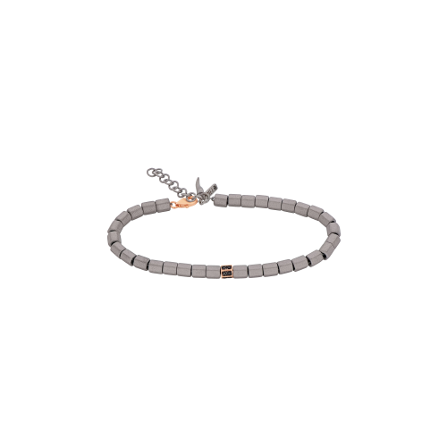 Accedi alla scheda di Mano | J . BRACCIALE UOMO CON ESAGONINI IN TITANIO, UN ESAGONO IN ORO ROSSO 9 KT INCASSATO CON DIAMANTI BLACK - CIESBRT1RGB