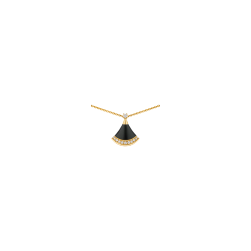 Accedi alla scheda di Bulgari COLLANA DIVAS' DREAM IN ORO ROSA CON ONICE E PAV&Eacute; DI DIAMANTI - CL860377