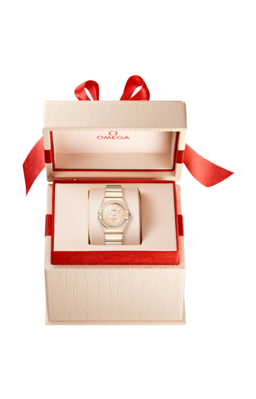 Accedi alla scheda di Omega CONSTELLATION 28 MM, ORO MOONSHINE&trade; SU ORO MOONSHINE&trade; - 131.55.28.60.58.001
