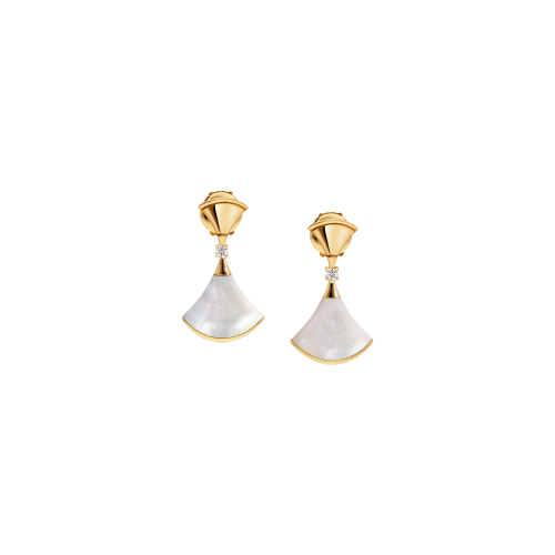 Accedi alla scheda di Bulgari ORECCHINI DIVAS' DREAM IN ORO GIALLO CON DIAMANTE E MADREPERLA - OR858991
