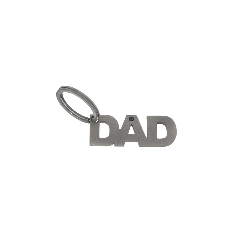 Mano | J . | PORTACHIAVI IN TITANIO CON SCRITTA DAD GRANDE E DIAMANTE BLACK DA 3 PUNTI - MINPCHTBDAD (1)
